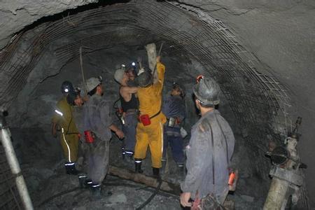 老河口工程爆破中的危险因素分析以及应对工程爆破危险的措施